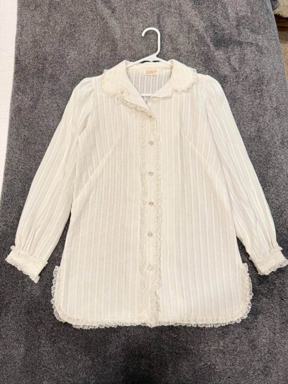 Vintage 70s 80s LeVoy’s White Lace Prairie Blouse Victorian Cottagecore S / M